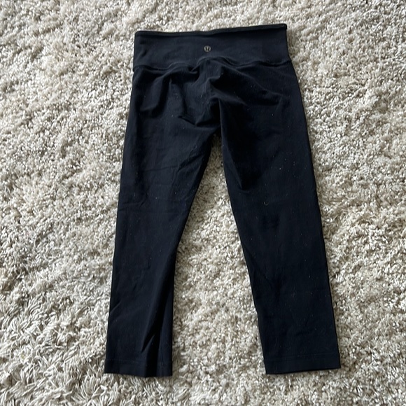 Black lululemon crops:) - Picture 2 of 4